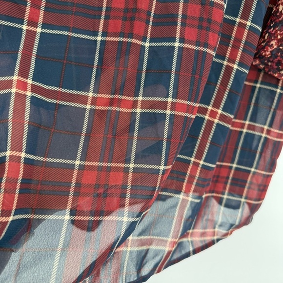 Catherines Top Women 3X Petite Red Plaid 3/4 Sleeve V-Neck Tasseled Bell Sleeves - Picture 7 of 12